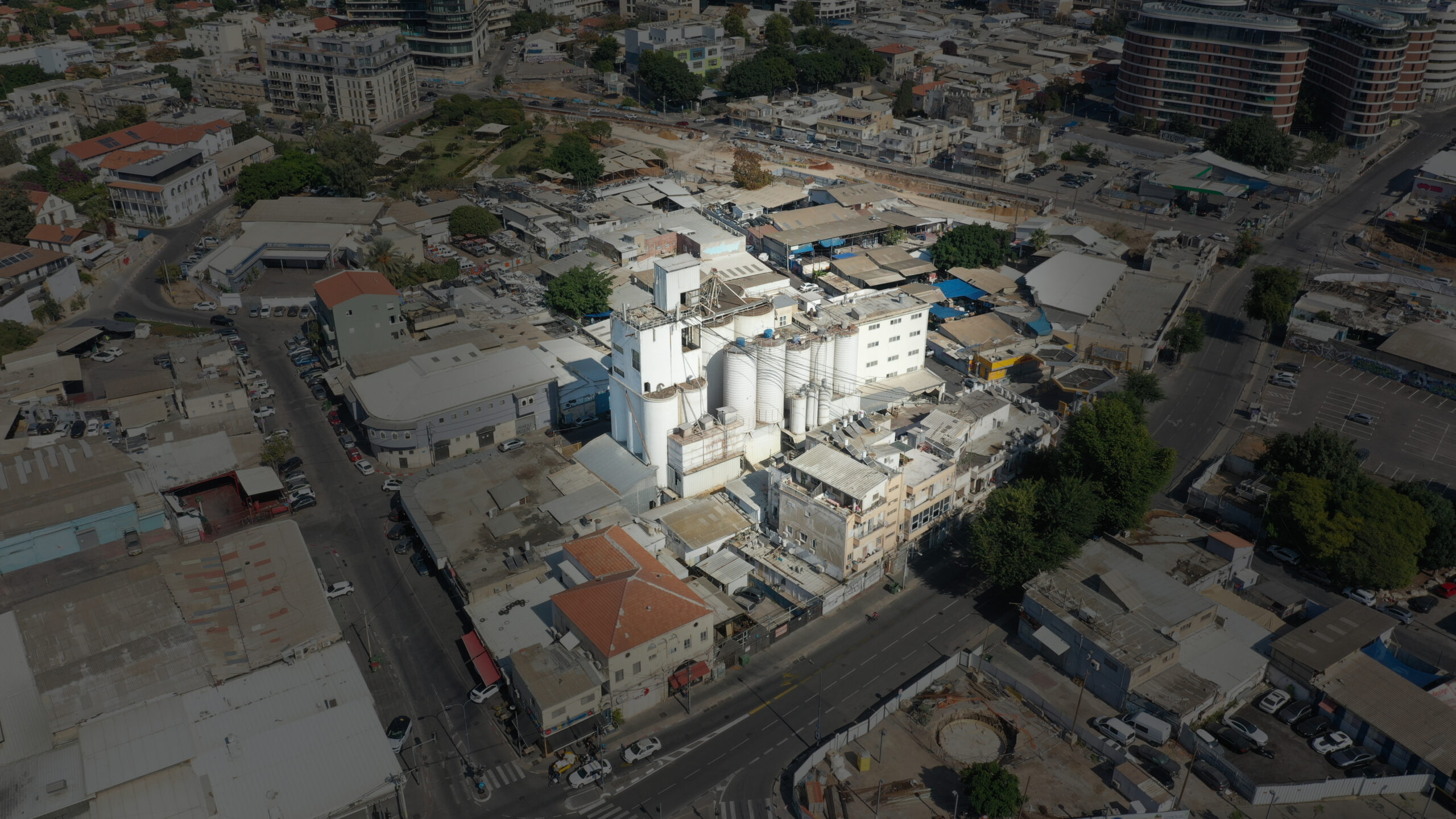 Tachanat Hakemach: The historic flour mill in southern Tel Aviv is being repurposed by Reality into a residential project with added commercial spaces and increased building rights | Reality the Leading Group of Real Estate Investment Funds in Israel